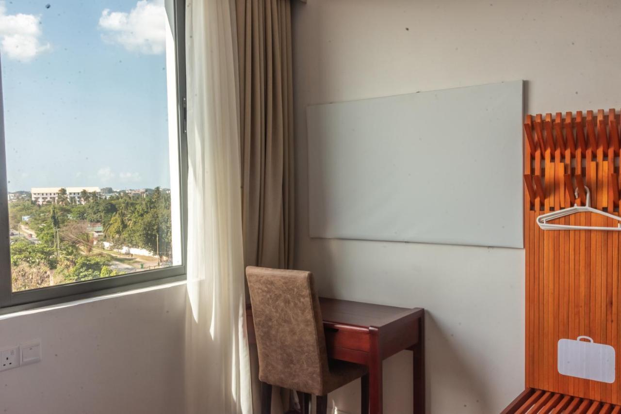 Pauraque Soho Hotel Дар ес Саалам Екстериор снимка