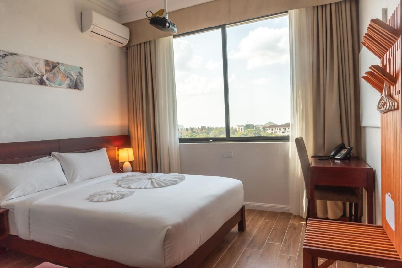 Pauraque Soho Hotel Дар ес Саалам Екстериор снимка