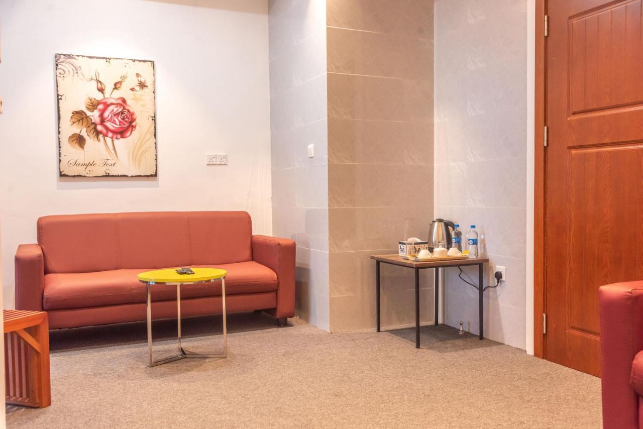 Pauraque Soho Hotel Дар ес Саалам Екстериор снимка