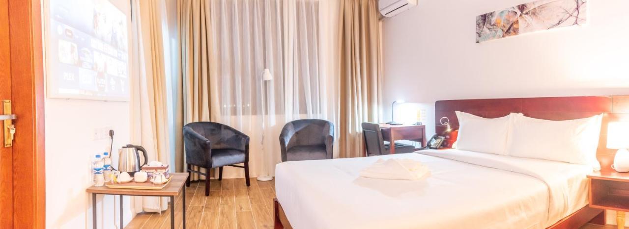 Pauraque Soho Hotel Дар ес Саалам Екстериор снимка