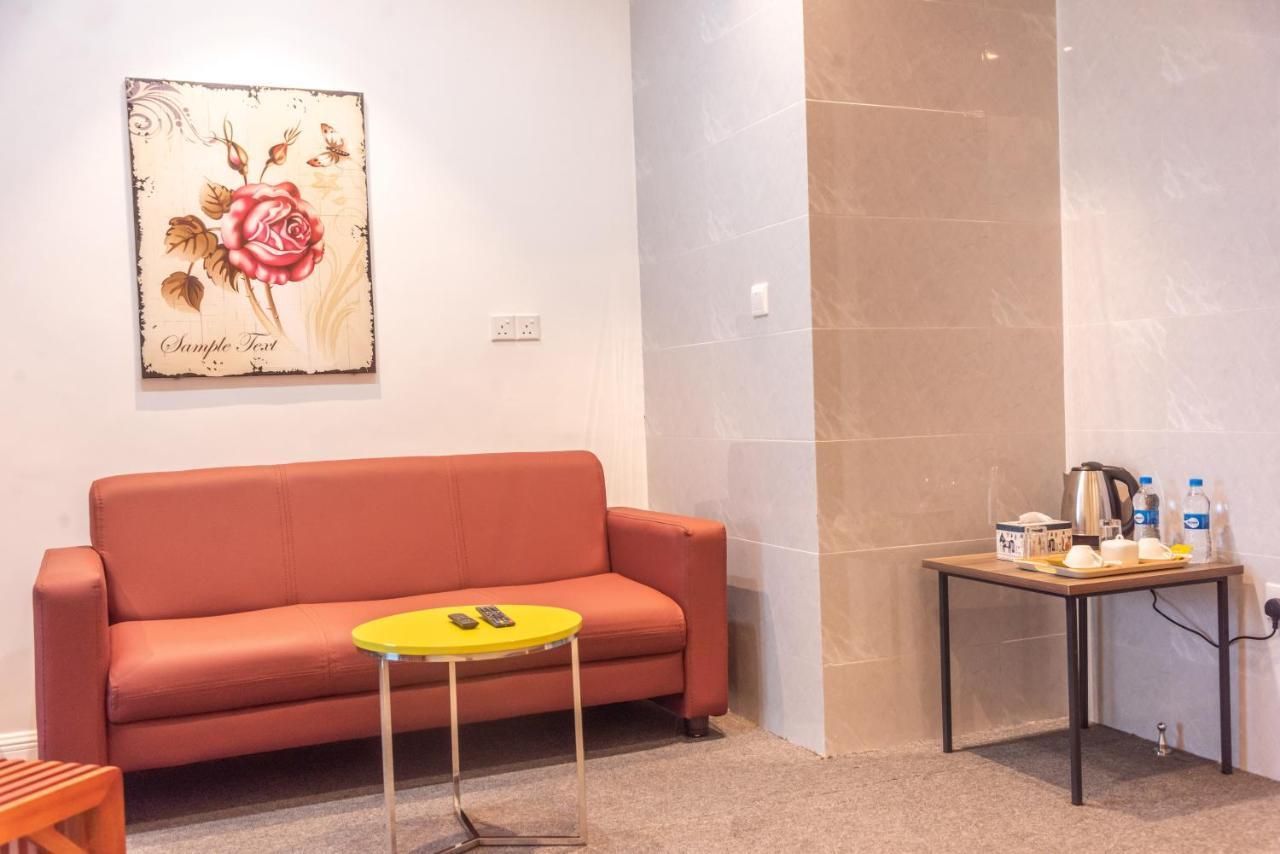 Pauraque Soho Hotel Дар ес Саалам Екстериор снимка